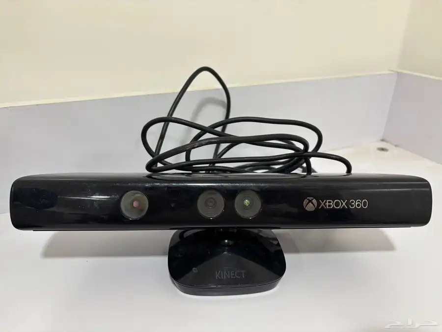 Xbox 360 E مع ملحقاته 1