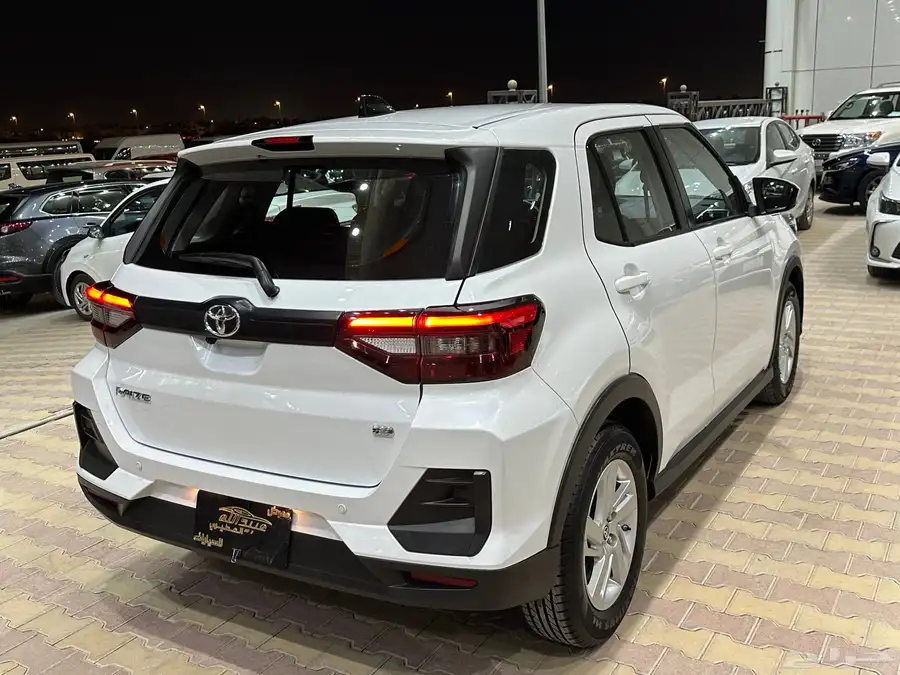 تويوتا رايز موديل 2023 استاندر 22