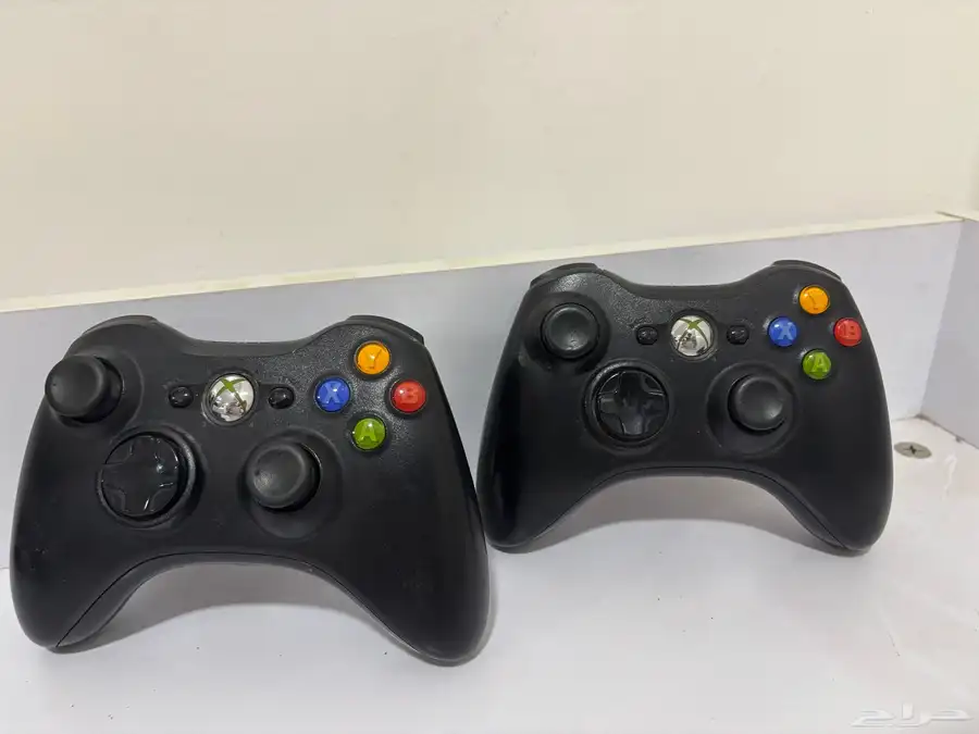 Xbox 360 E مع ملحقاته 2