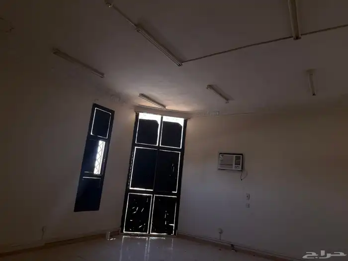 مبنى للإيجار او الإستثمار 12