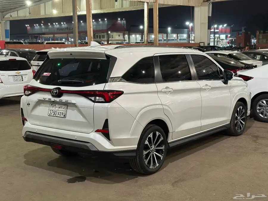 تويوتا فيلوز 2024 GLX شبه الجديد 5