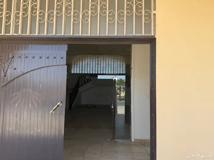 مبنى للإيجار او الإستثمار 8