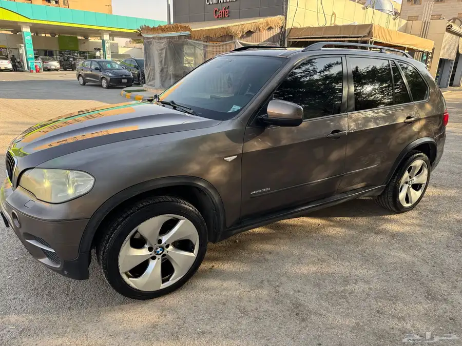 سياره bmw x5 2011 13