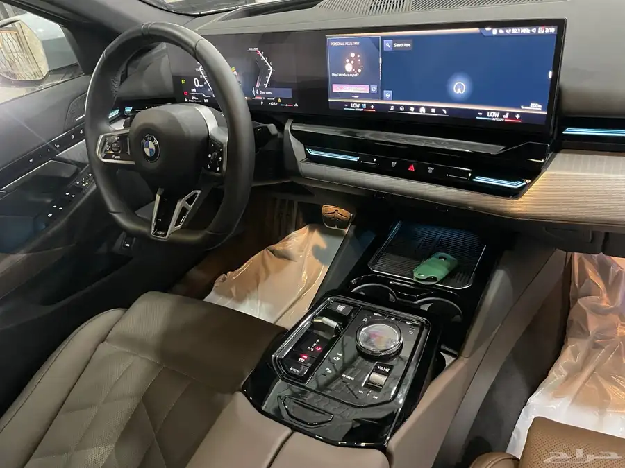 بي إم دبليو 520i Kit M موديل 2024 12