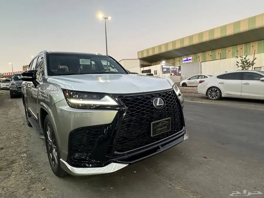 جيب لكزس LX 600 أف سبورت سعودي شبه أصفاار 1