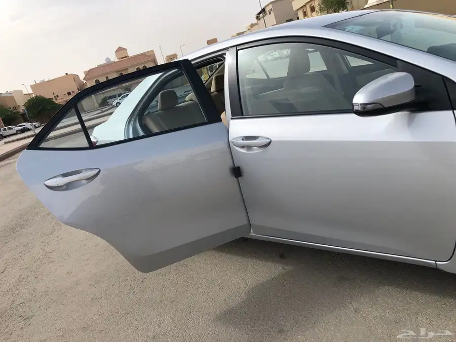 تويوتا كورولا 2019 ماشي 22 الف. تم البيع تم البيع تم البيع 18