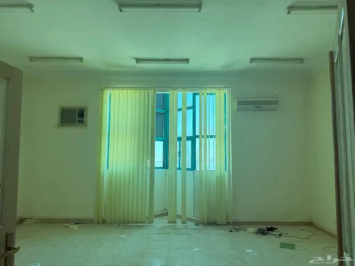مبنى للإيجار او الإستثمار 13