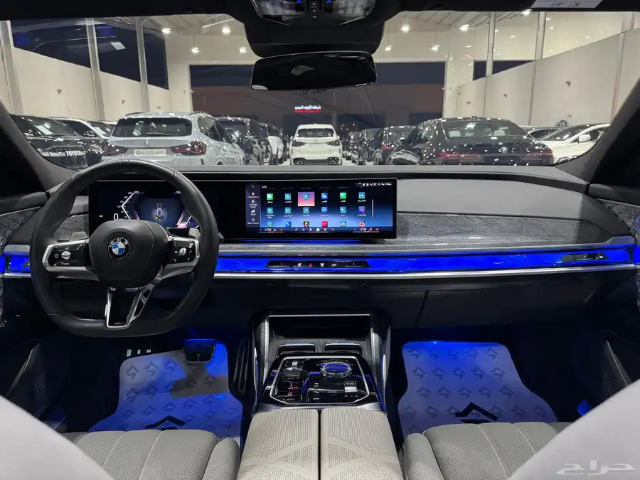 بي ام دبليو 740i موديل 2023 فل كامل مستعمل 9