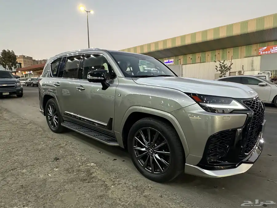 جيب لكزس LX 600 أف سبورت سعودي شبه أصفاار 2