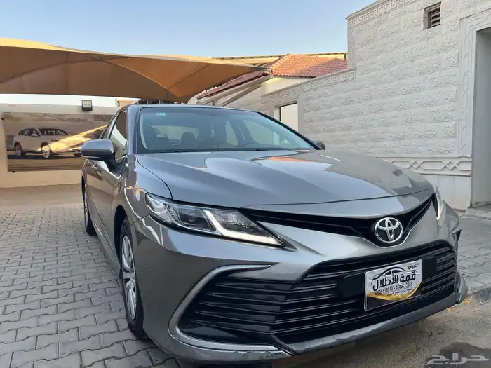 كامري 2021 تيتانيوم نظيف جدا لدى قمة الاطلال 1