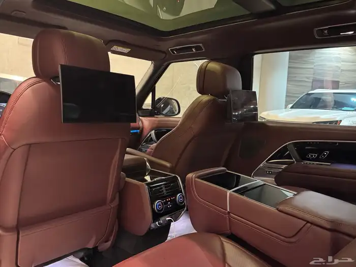 لاند روفر Range Rover Auto Long موديل 2023م (وارد خليجي) 15