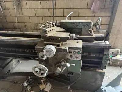 مخرطه حديد بلغاريه 1.5 م بحاله ممتازه 0