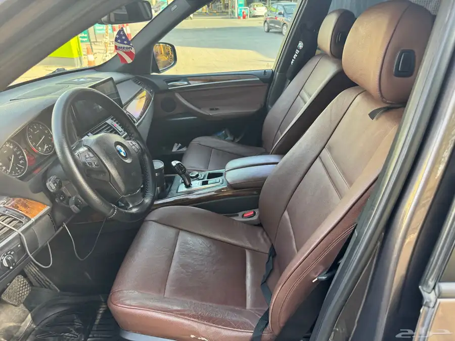 سياره bmw x5 2011 7