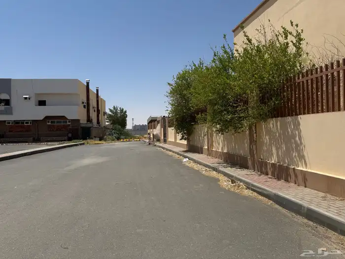 مبنى للإيجار او الإستثمار 16