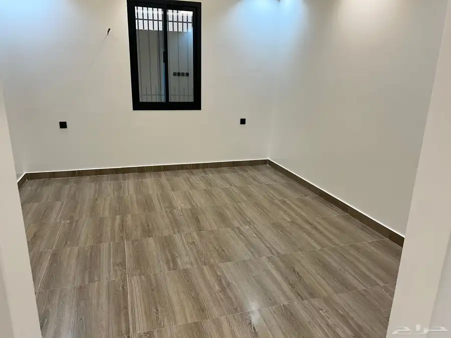 شقة ارضية جديدة للايجار 3
