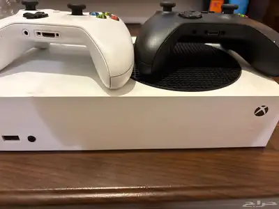 اكس بوكس s نظيف مع يدين 1