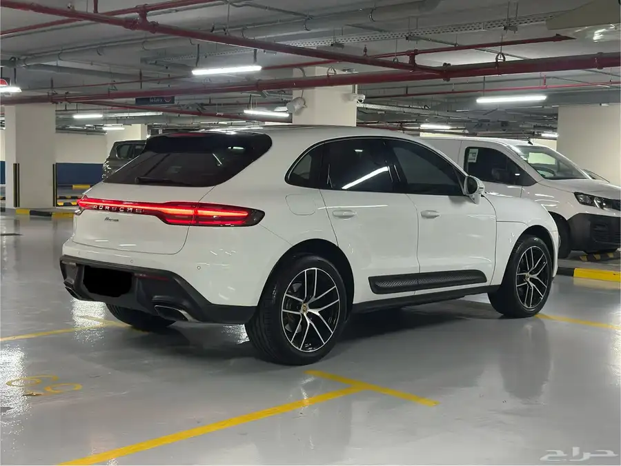 بورش مكان 2023 15