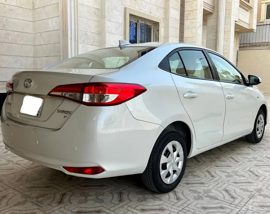 تويوتا يارس 2021 وكالة عداد 105 الف 3