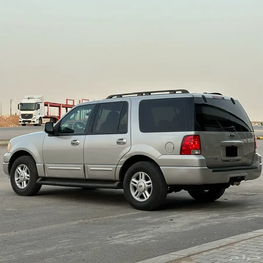 فورد اكسبديشن 2006 دبل نص فل XLT 4