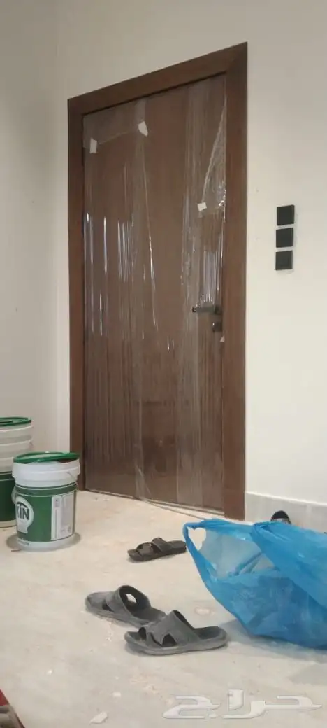 بيبان خشب وقشره جوز 1