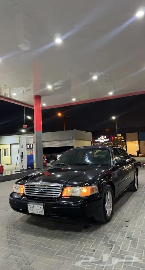 للبيع فورد كروان فكتوريا سعودي. 2