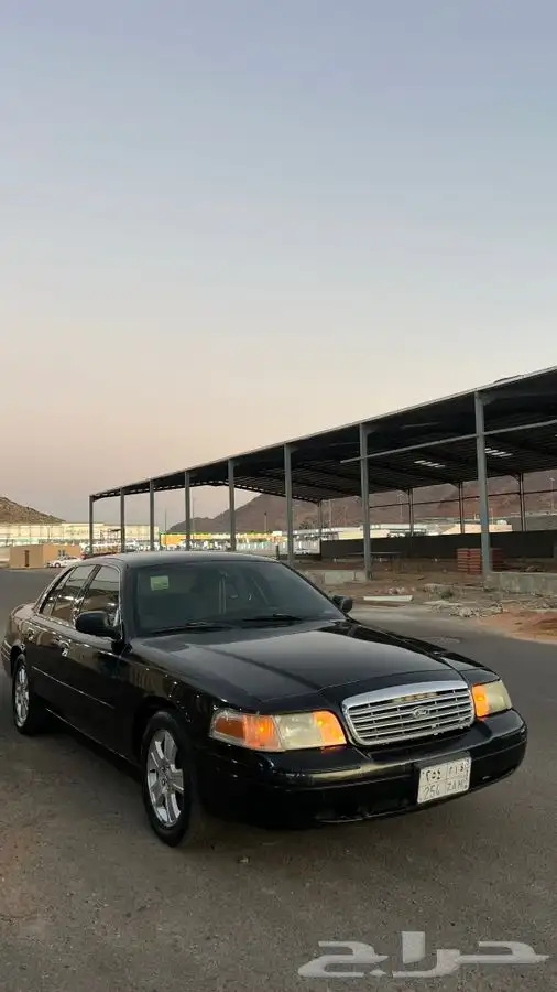 للبيع فورد كروان فكتوريا سعودي. 11