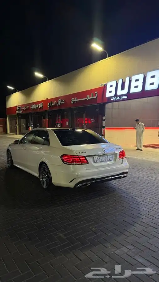مرسيدس E300 4