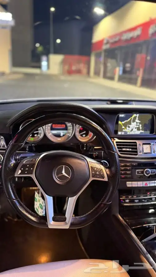 مرسيدس E300 8