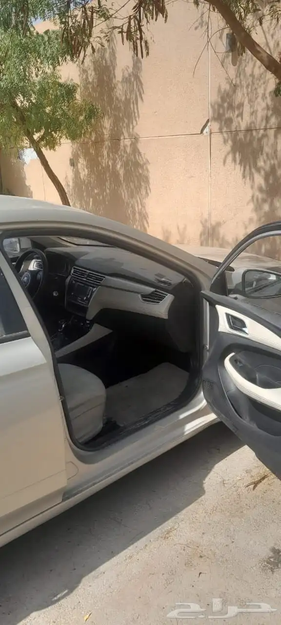 ام جي 5 2020 5