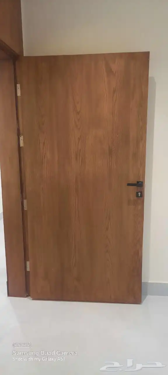 بيبان خشب وقشره جوز 14