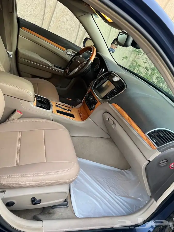 كرايسلر 2014 فل كامل 5.7 V8 3