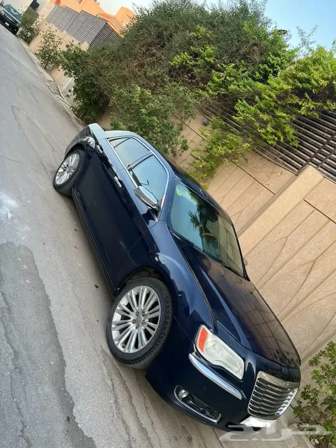 كرايسلر 2014 فل كامل 5.7 V8 1