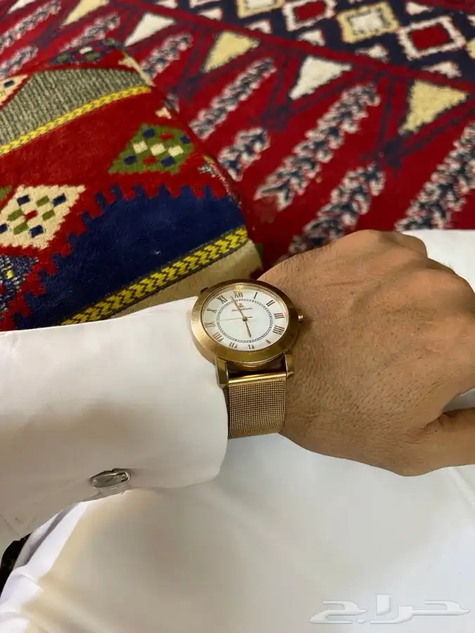ساعة سويسرية 2