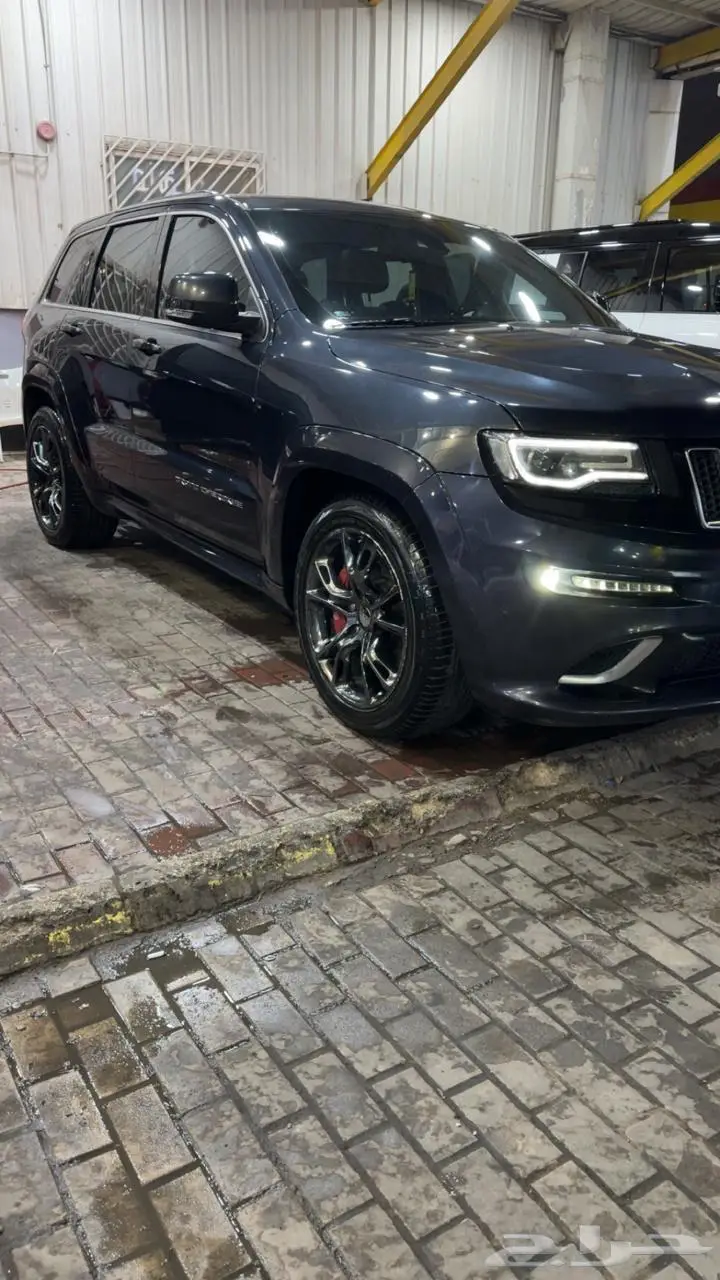 جراند شيروكي - SRT 34