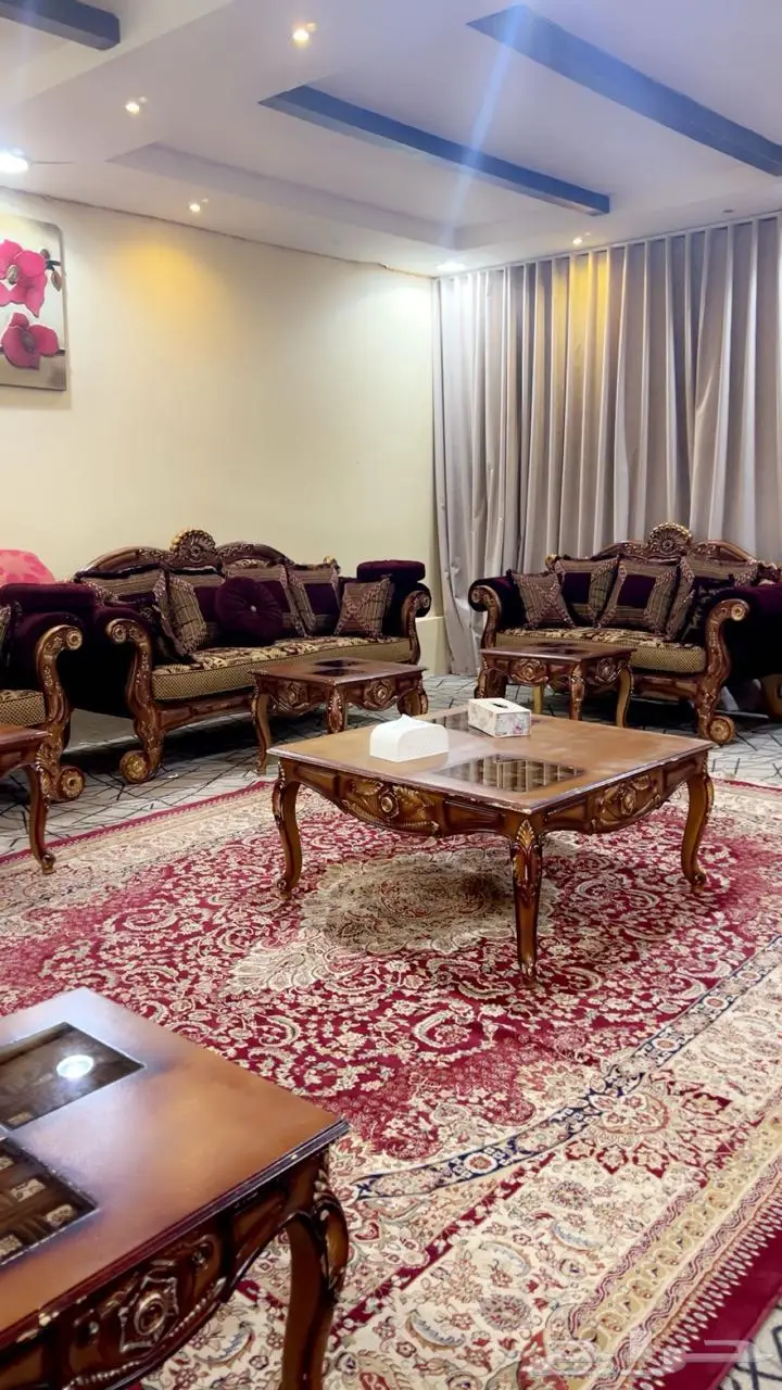 استراحة للبيع مكونه من اثنان شاليهات 35