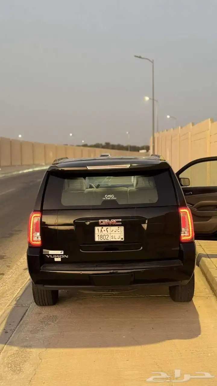 يوكن للبيع 2015 4