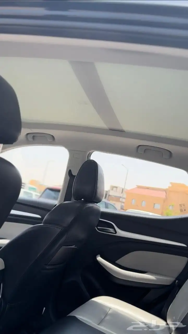 ام جي ZS 2022 12