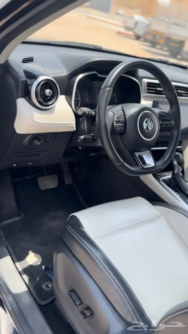 ام جي ZS 2022 18