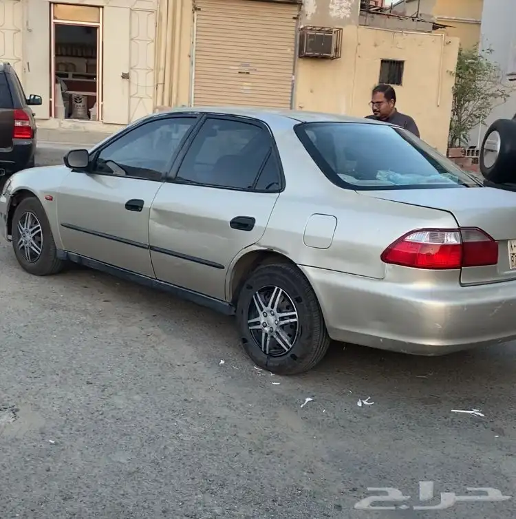للبيع اكورد موديل 99 1