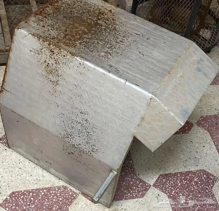 منقد حديد وغطاء مكيف شباك 3