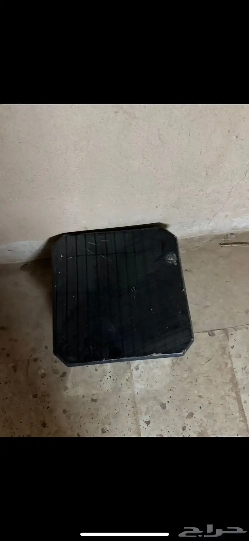 للبيع طاوله معه اربعه خدمه البيع مستعجل 1