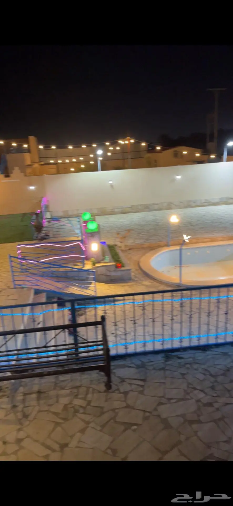 استراحة للبيع مكونه من اثنان شاليهات 33