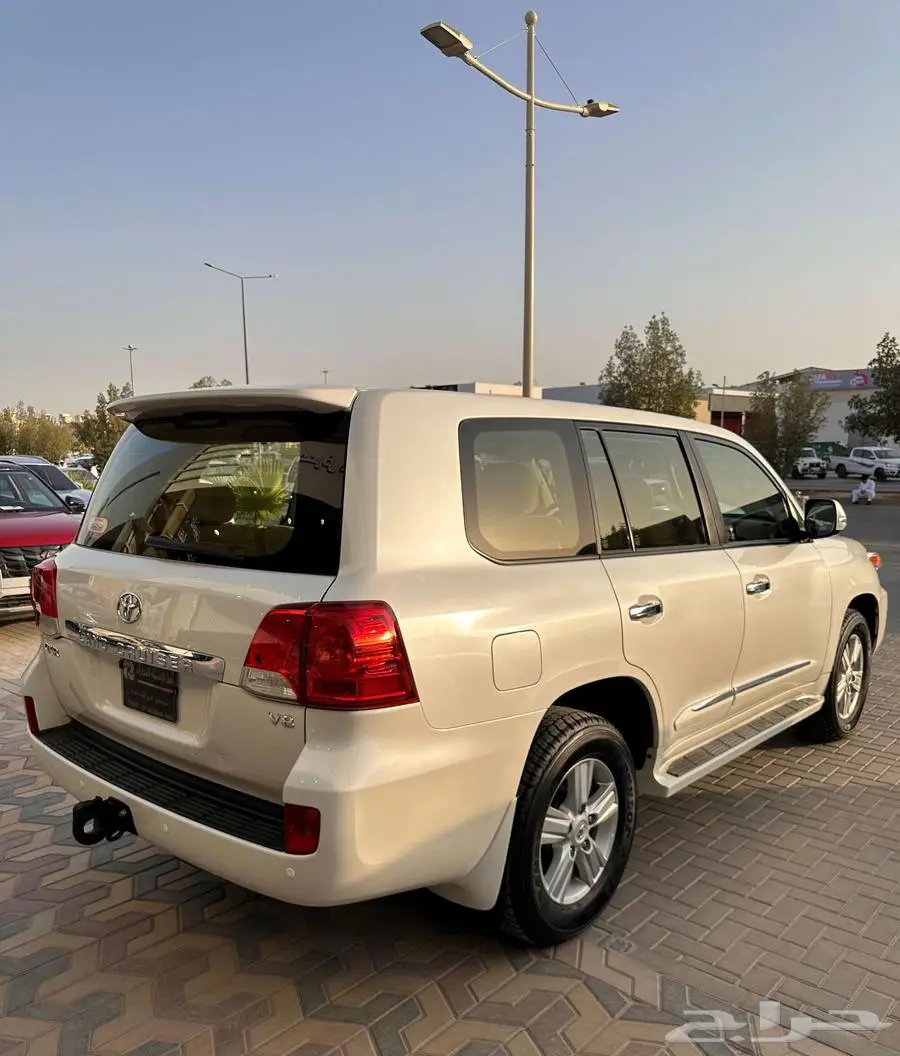 تويوتا لاندكروزر 2013 GXR 31