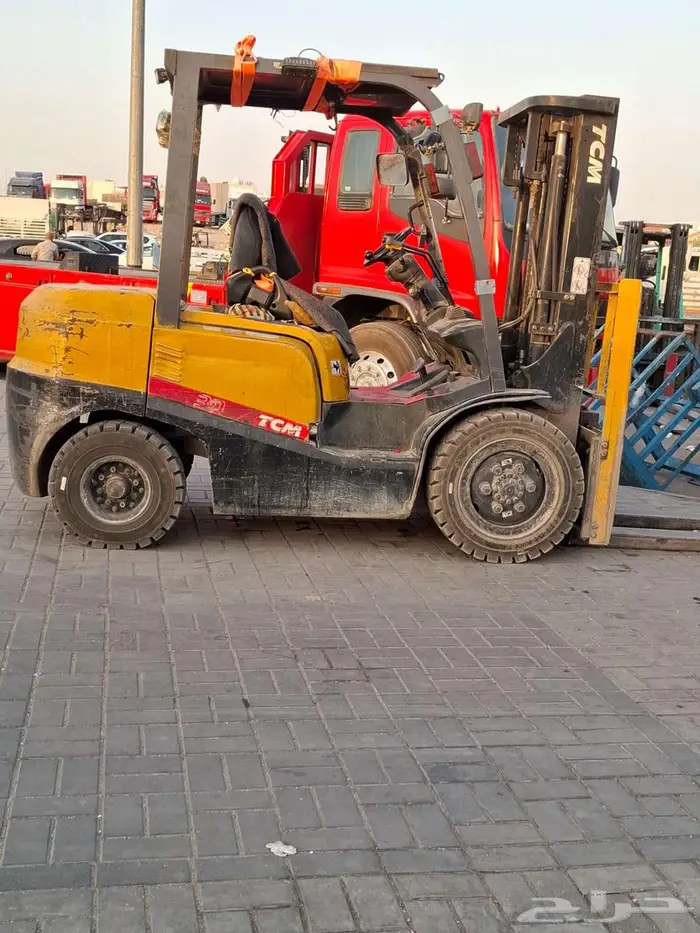 Forklift for daily rental and trips 0