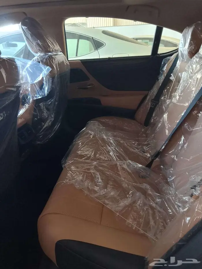 ليكزس ES350 فئه DD لون ابيض 2025 خليجي 7