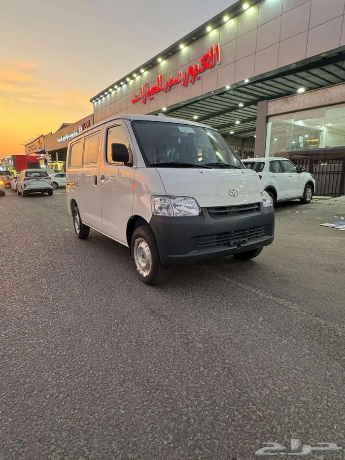 تويوتا فان لايت اس اوتامتيك 1500 cc بضاعه موديل 2025 1