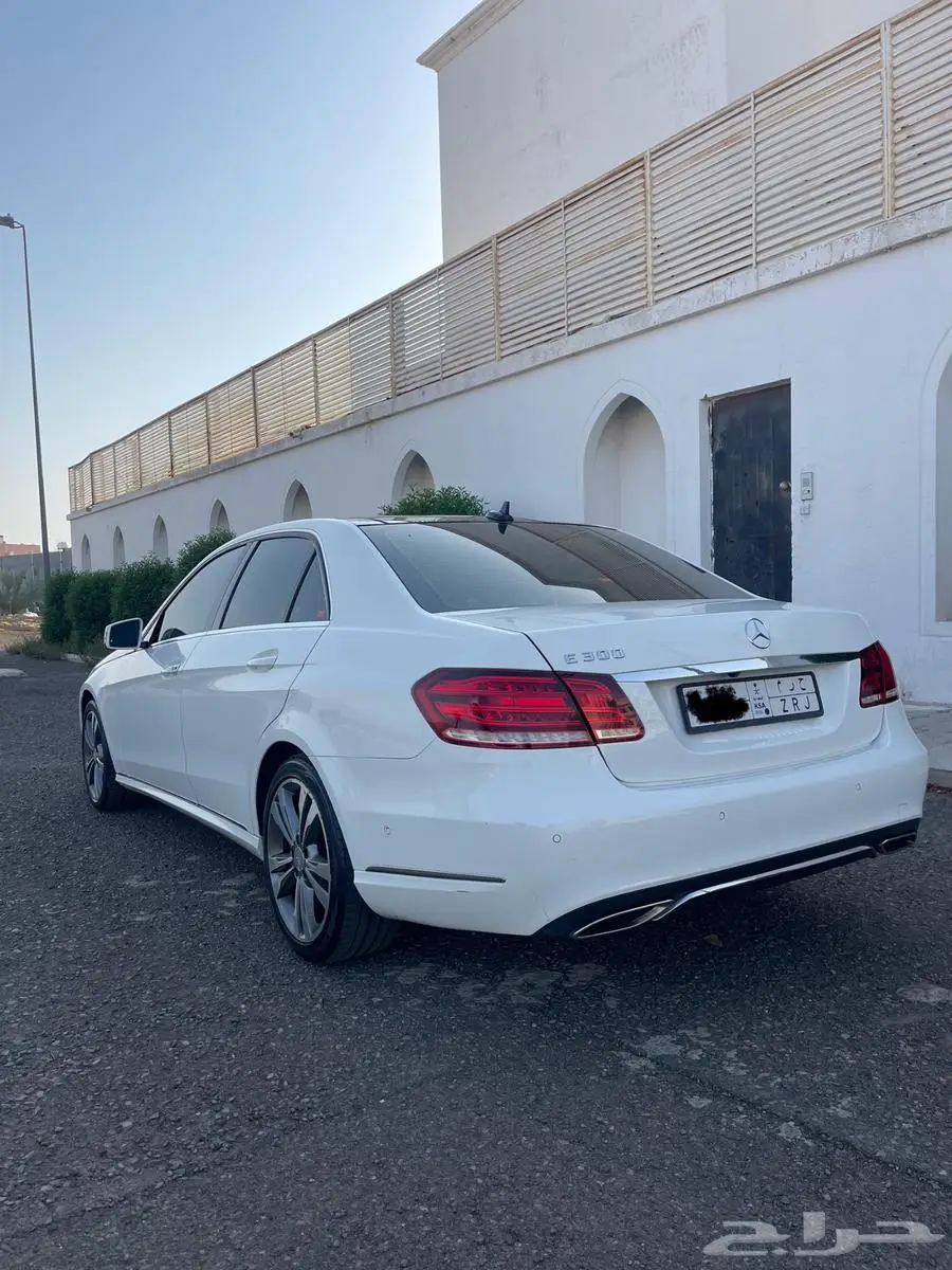 مرسيدس E300 6
