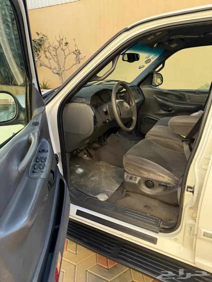 فورد اكسبدشن 2002 8