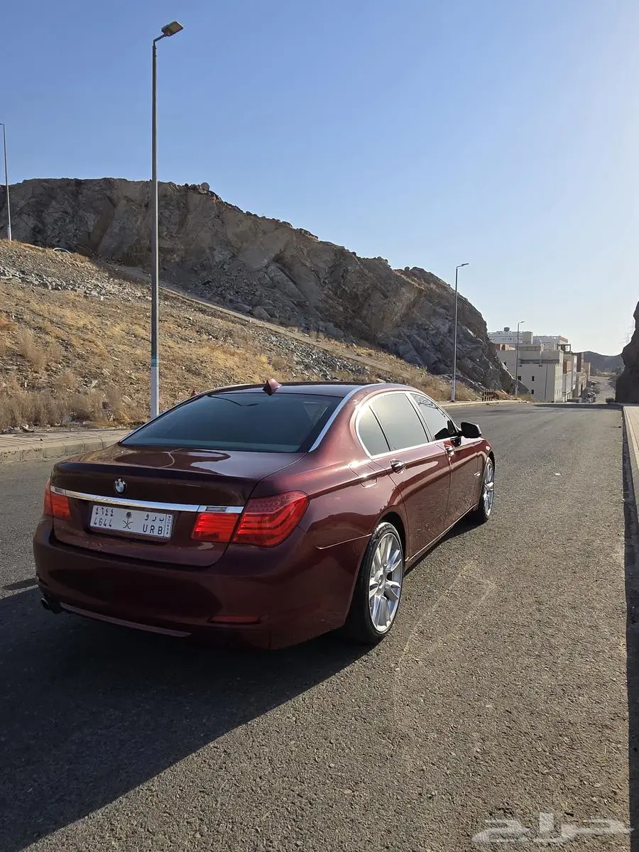بي ام 730 2010 3
