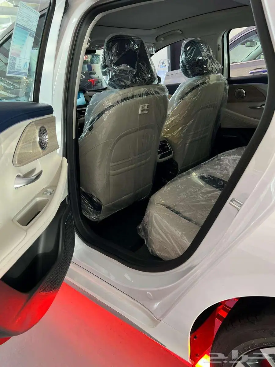 شيري اريزو 8 2025 لاكجري عروض شركة سفنز للسيارات 12